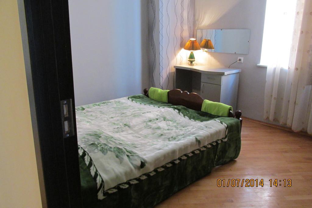 Guest House Lviv Грузия Kutaisi Bilik gambar