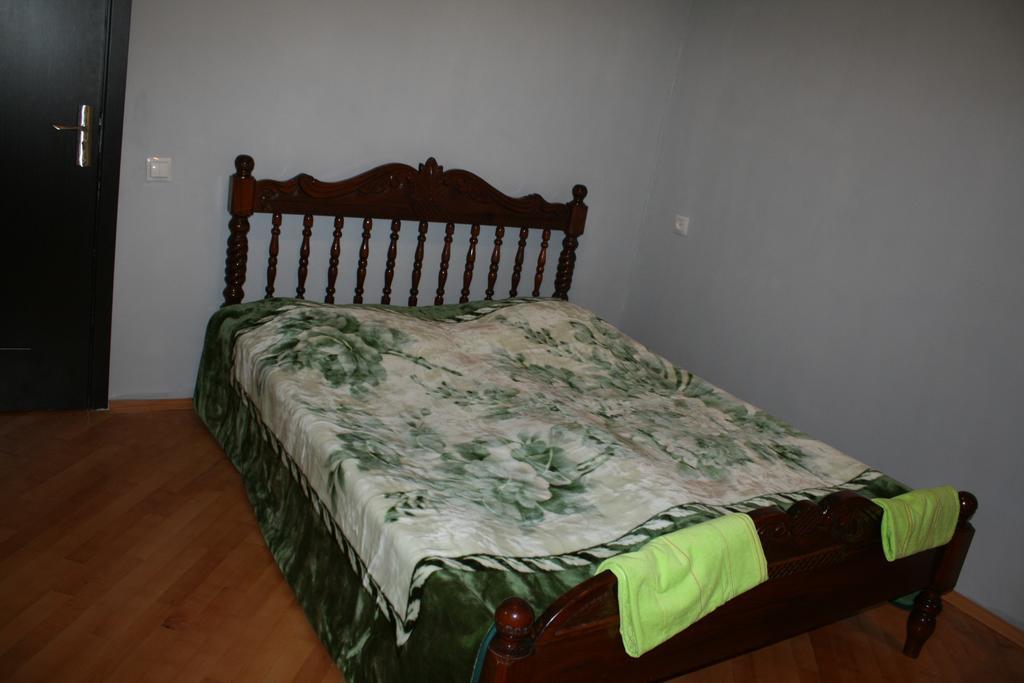 Guest House Lviv Грузия Kutaisi Bilik gambar